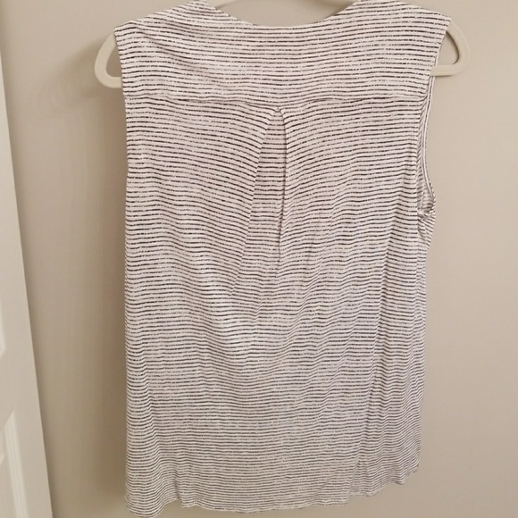 Blouse - Picture 2 of 4